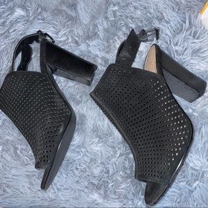 Women’s Black Heels 👠
